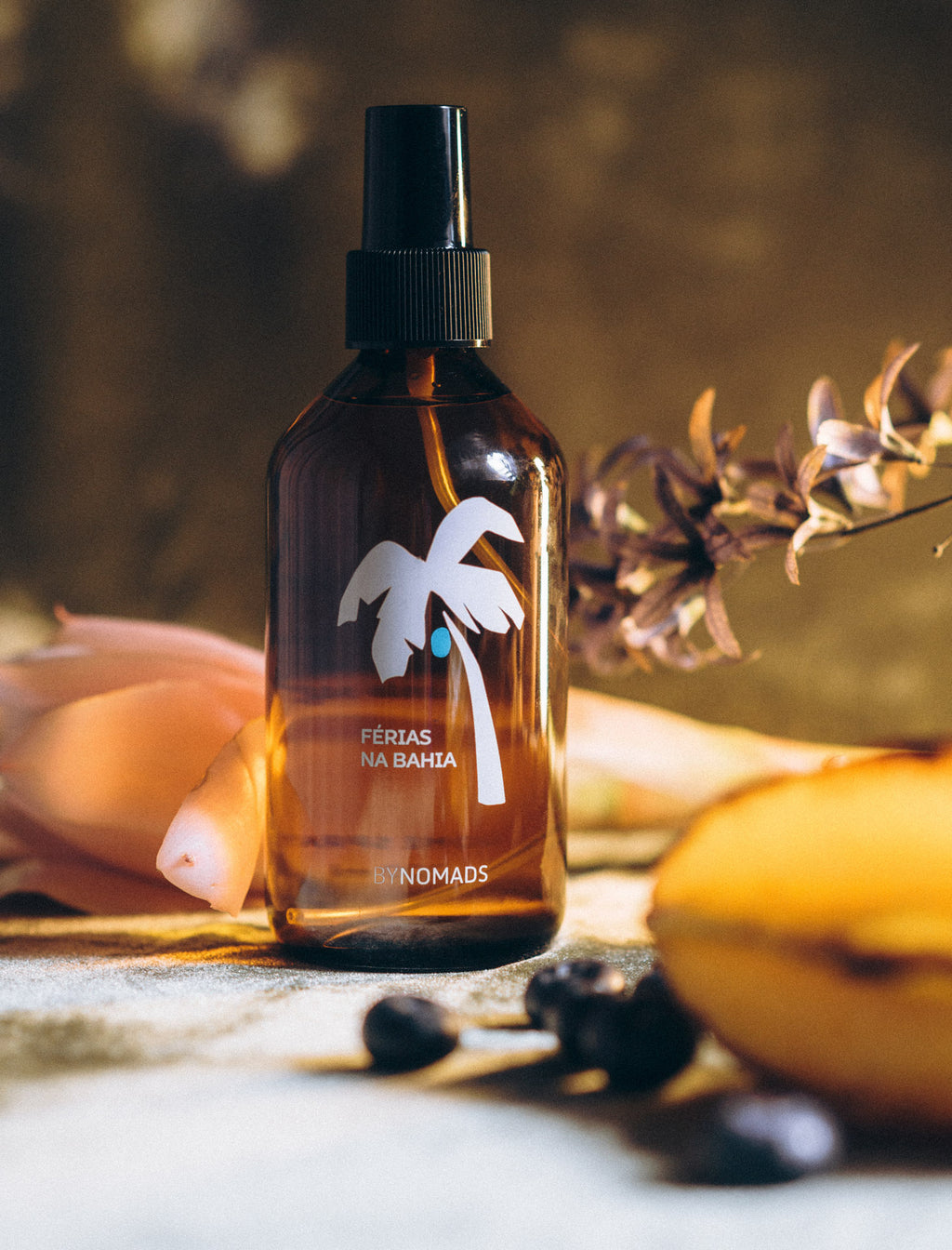 Luxury vegan home perfume BYNOMADS – Férias na Bahia – Brazilian fragrance – paraben- and phthalate-free. UAE, Saudi Arabia, Qatar, Kuwait, Bahrain.