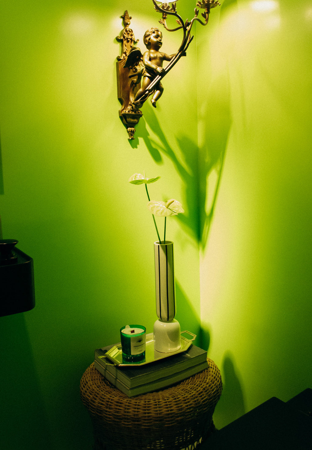 Luxury plant-based scented candles BYNOMADS – Ferias na Bahia - Brazil - The Origins Collection – sustainable wooden wick. UAE, Saudi Arabia, Qatar, Kuwait, Bahrain.