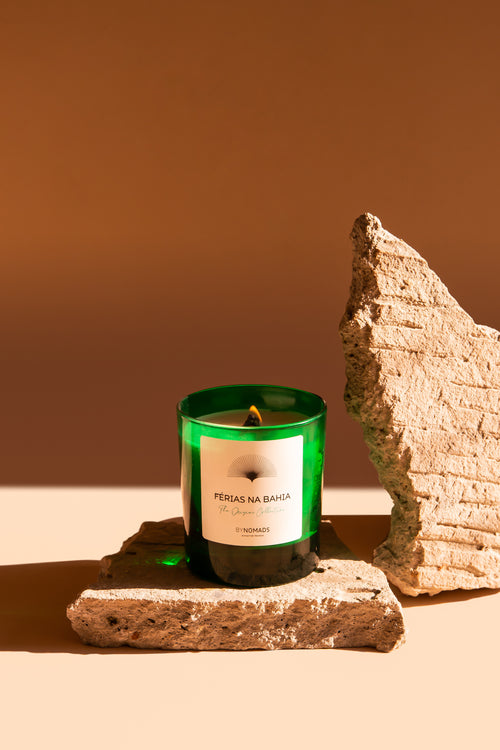 Luxury plant-based scented candles BYNOMADS – Ferias na Bahia - Brazil - The Origins Collection – sustainable wooden wick. UAE, Saudi Arabia, Qatar, Kuwait, Bahrain.