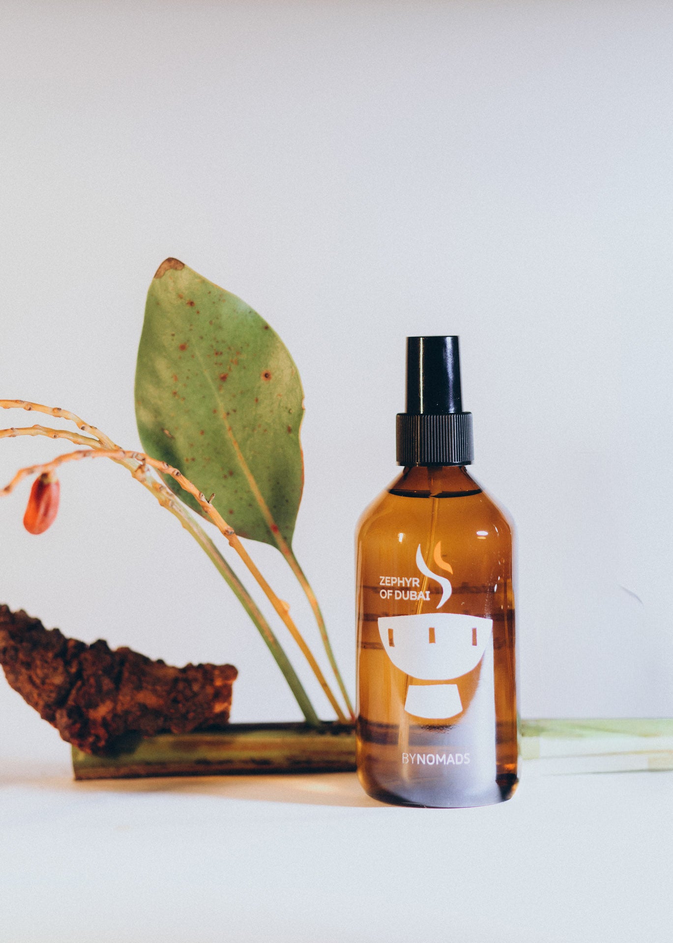 Luxury vegan home perfume BYNOMADS – Zephyr of Dubai – The Origins Collection – paraben- and phthalate-free. UAE, Saudi Arabia, Qatar, Kuwait, Bahrain.