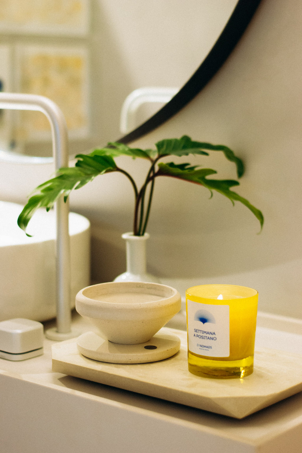 Luxury plant-based scented candles BYNOMADS – Settimana a Positano - Italy - The Origins Collection – sustainable wooden wick. UAE, Saudi Arabia, Qatar, Kuwait, Bahrain.