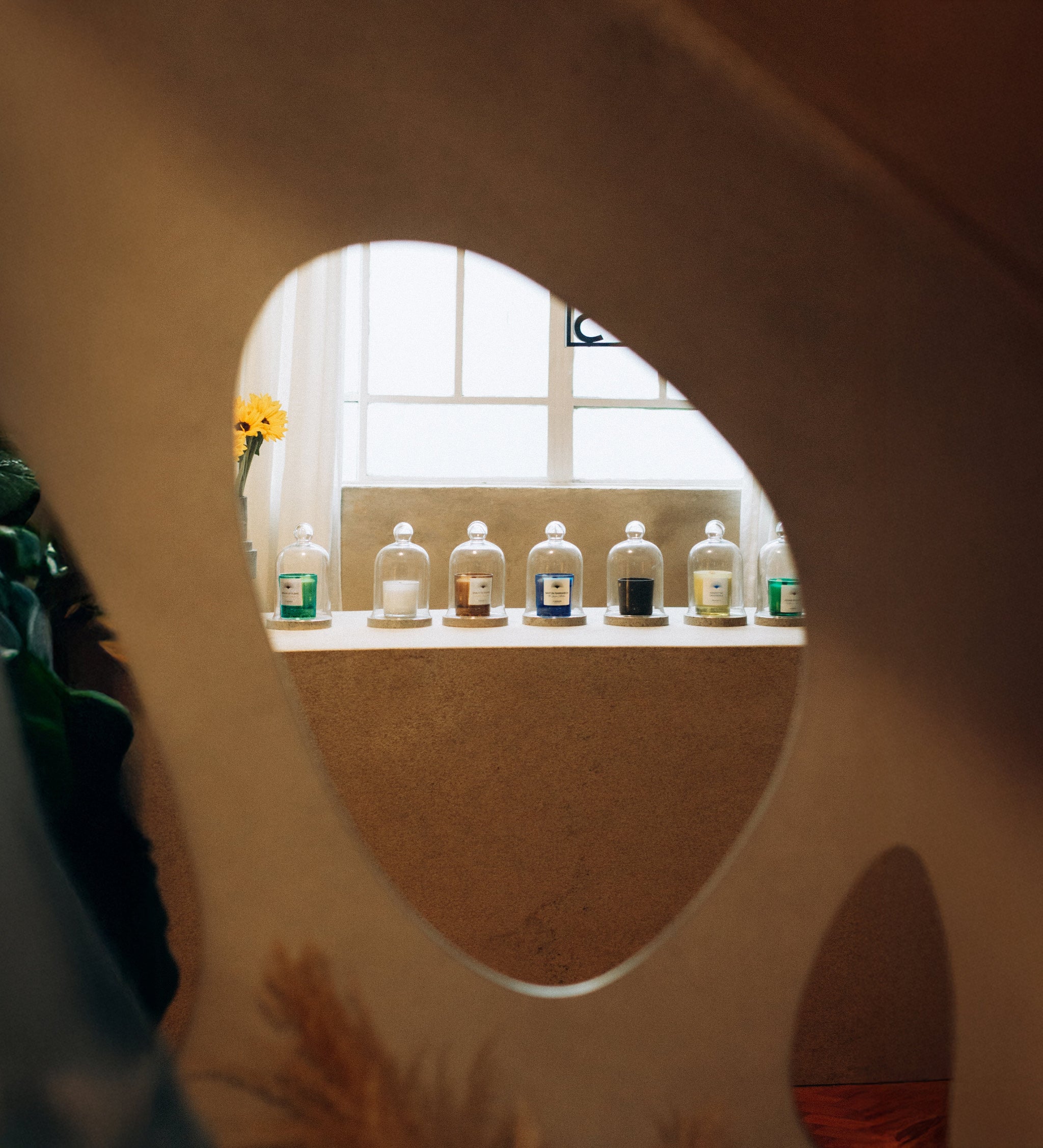 Luxury plant-based scented candles BYNOMADS – The Origins Collection – sustainable wooden wick. UAE, Saudi Arabia, Qatar, Kuwait, Bahrain