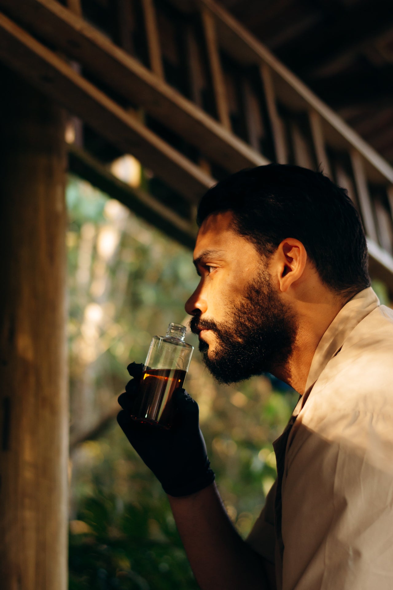 Luxury plant-based scented candle BYNOMADS – Home Perfumes Coming Soon – sustainable wooden wick. UAE, Saudi Arabia, Qatar, Kuwait, Bahrain