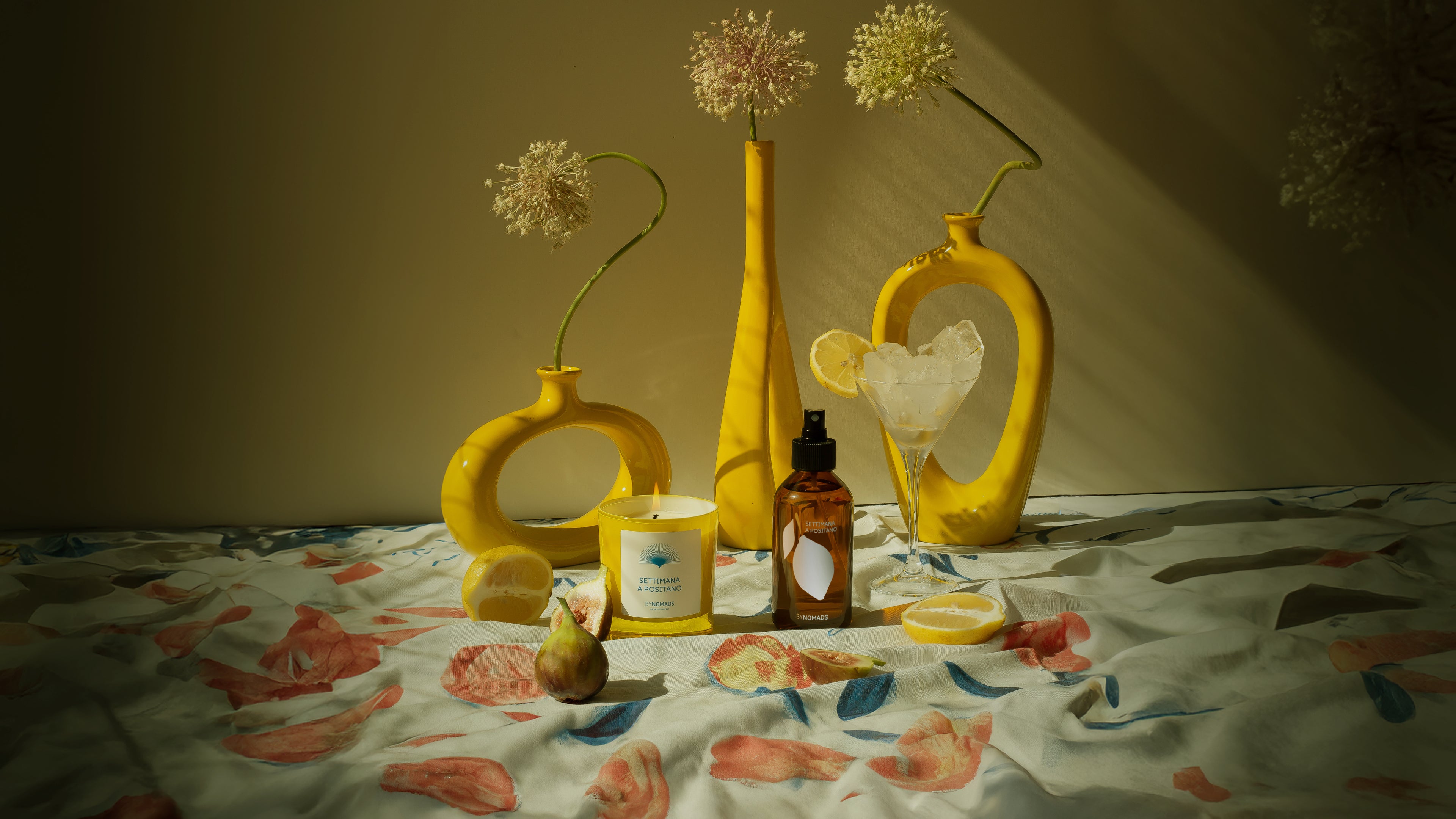 Luxury plant-based scented candle BYNOMADS – Settimana a Positano - Italy - Origins Collection – sustainable wooden wick. UAE, Saudi Arabia, Qatar, Kuwait, Bahrain